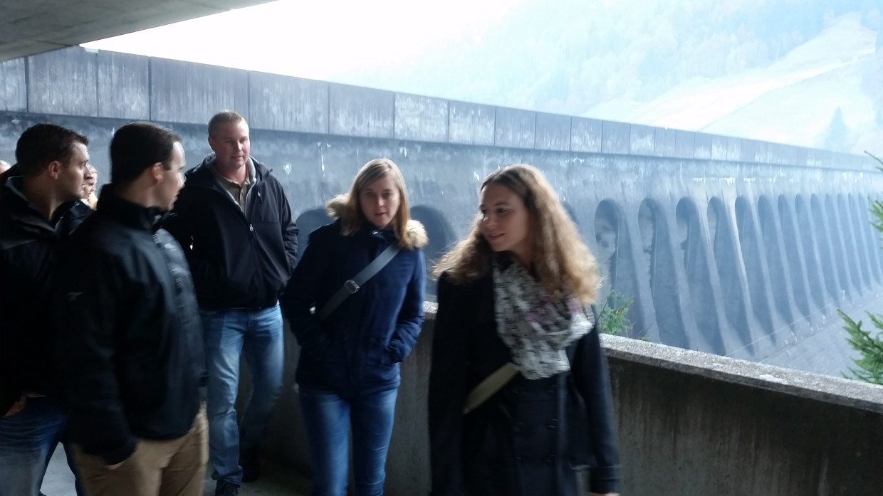 TK und Vorstand in Staumauer Wägital